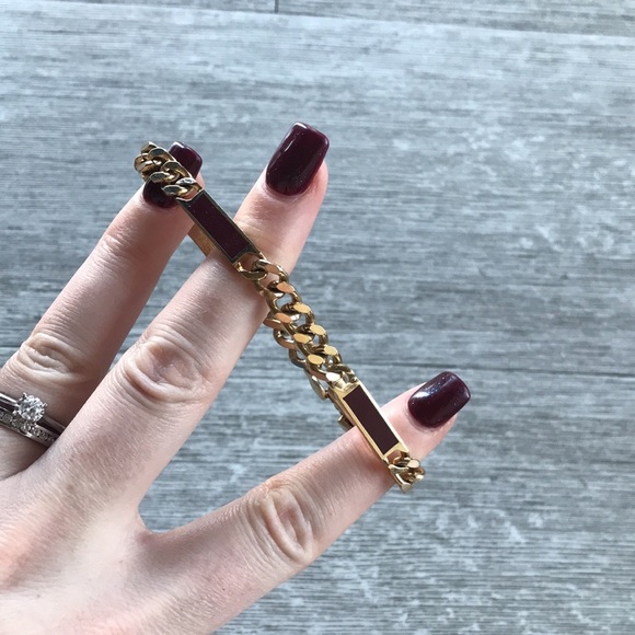 Vintage 1978 Avon Trazarra Gold Tone Dark Red Enamel Chunky Chain Bracelet 7⅞ - Picture 6 of 6